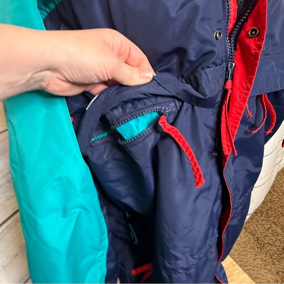 Vintage Columbia Jacket - Red, Teal, and Navy - Picture 6 of 8